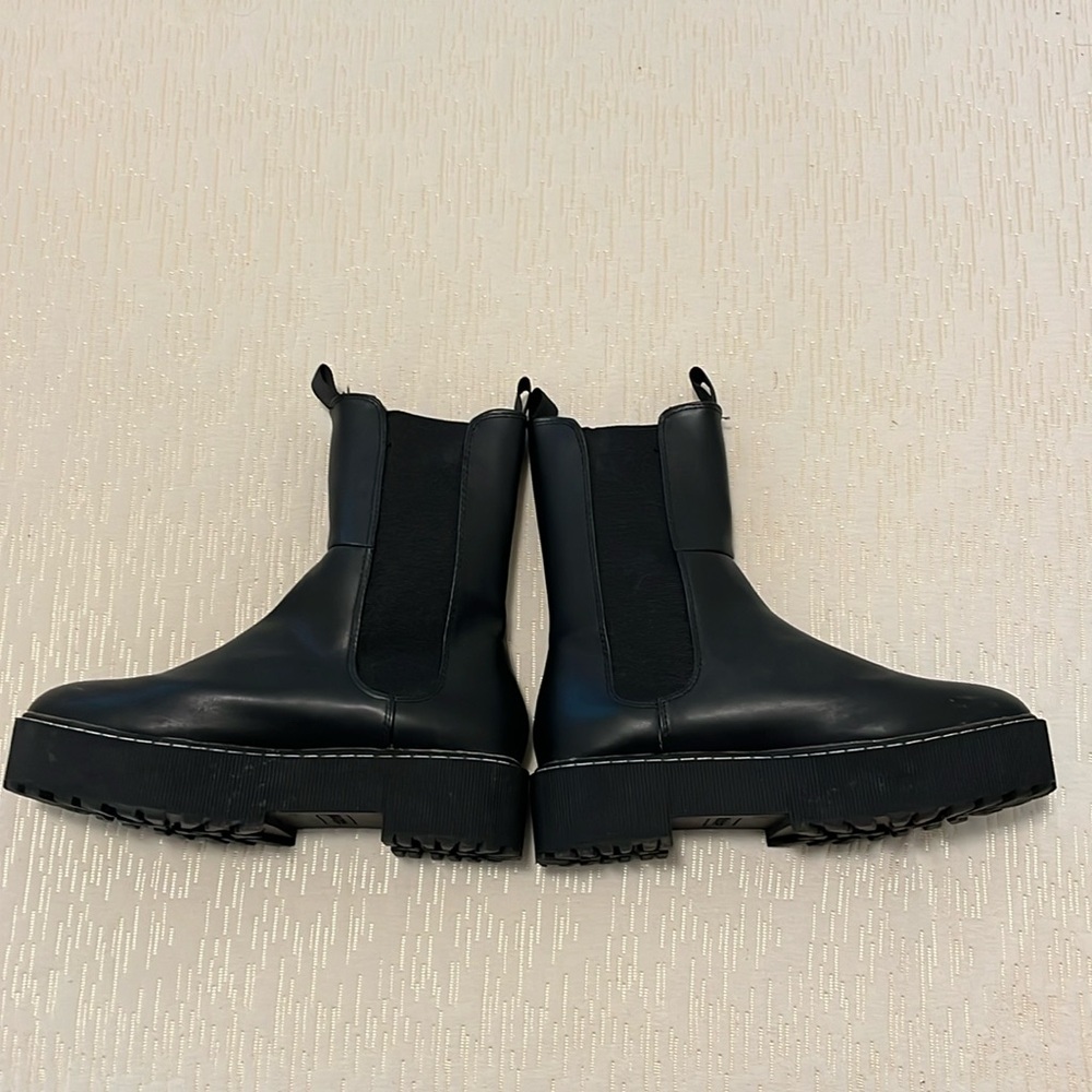 FREE SHIPPING H&M platform boots (size 42)